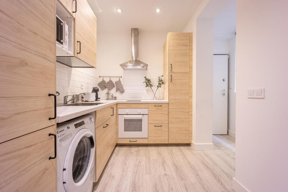Апартаменти Encantador Apartamento En Atocha Мадрид Екстер'єр фото
