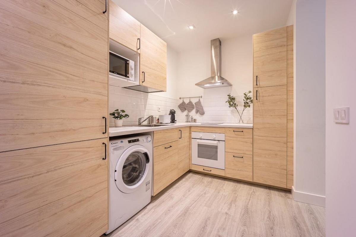 Апартаменти Encantador Apartamento En Atocha Мадрид Екстер'єр фото